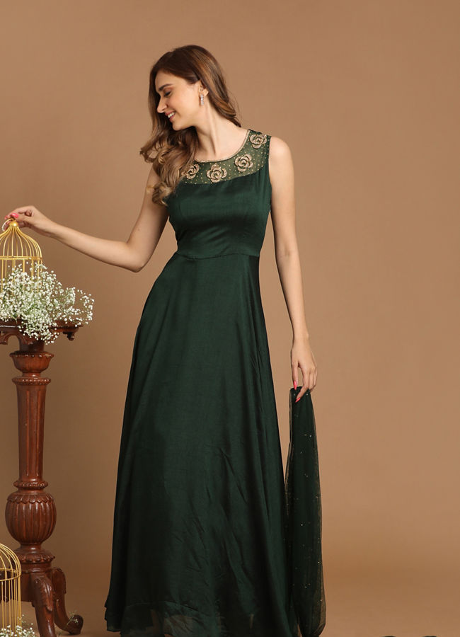 Impressive Bottle Green Gown image number 0