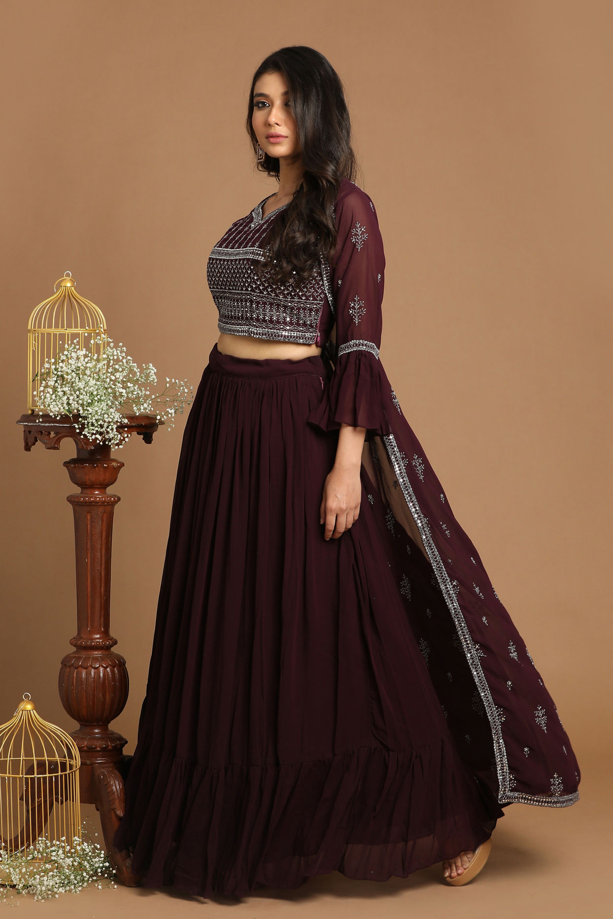 Mohey Women Graceful Wine Stitched Suit