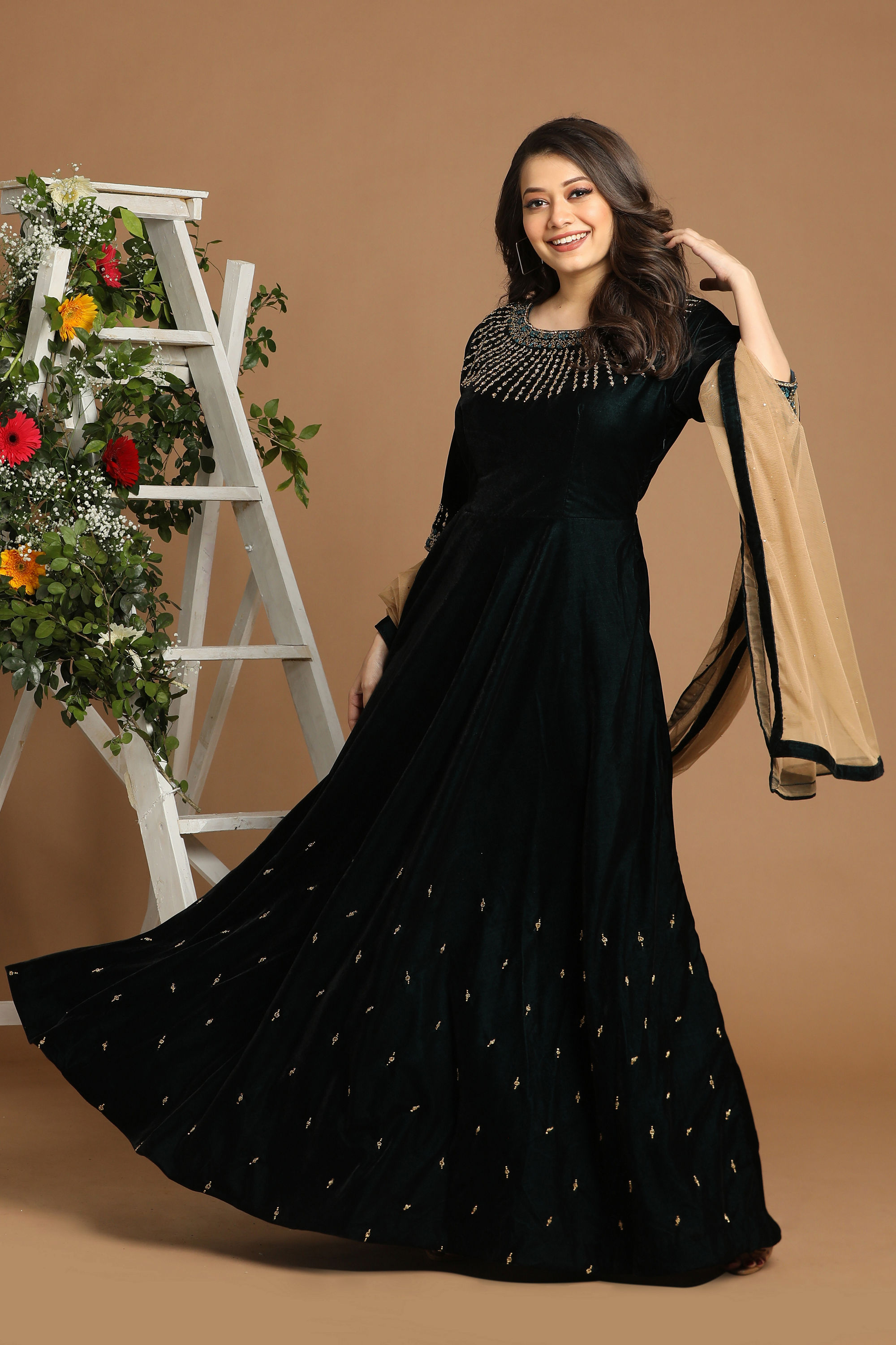 Mohey Women Velvet Bottle Green Gown