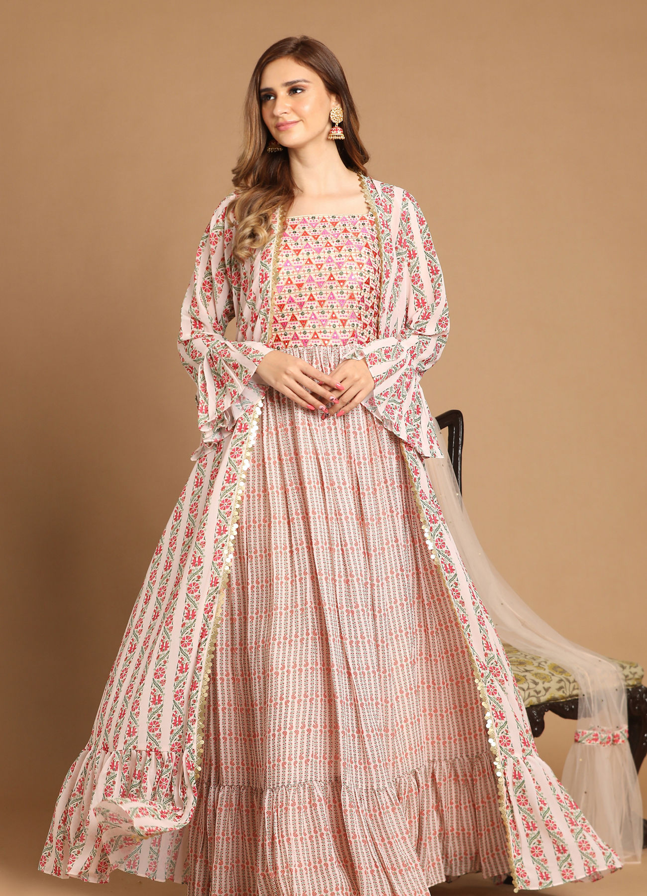 Mohey Women Light Pink Stitched Suit