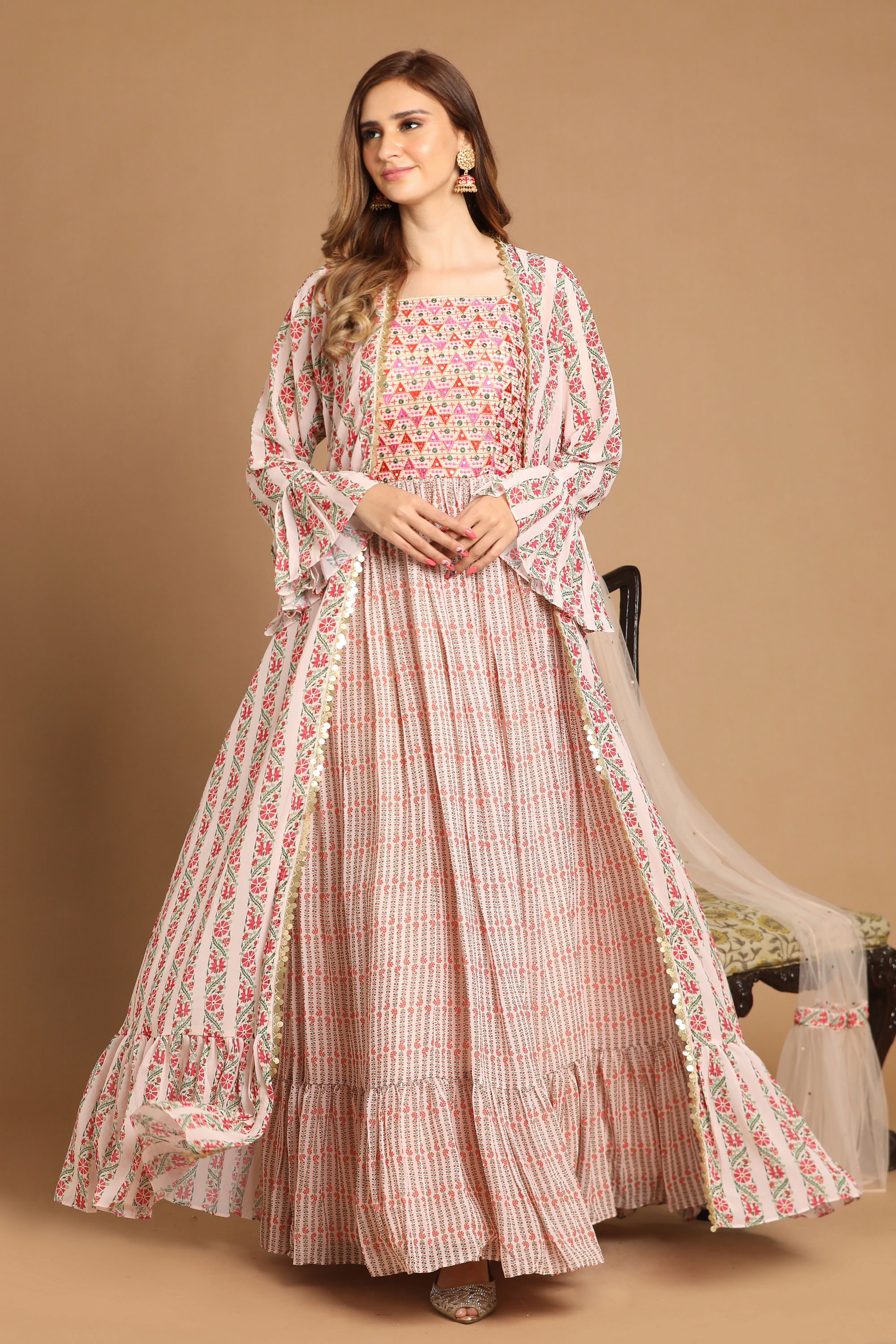 Mohey Women Light Pink Stitched Suit