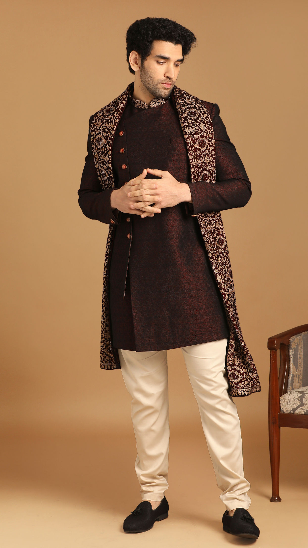 Manyavar Men Maroon Indo Western With Dupatta