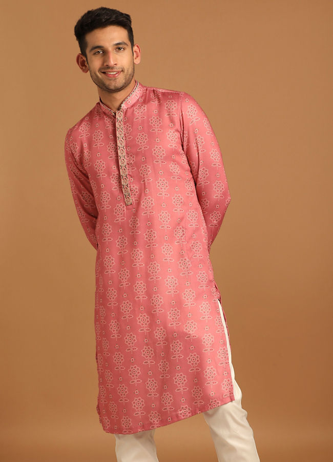 alt message - Manyavar Men Glam Gajaree Kurta Set image number 1