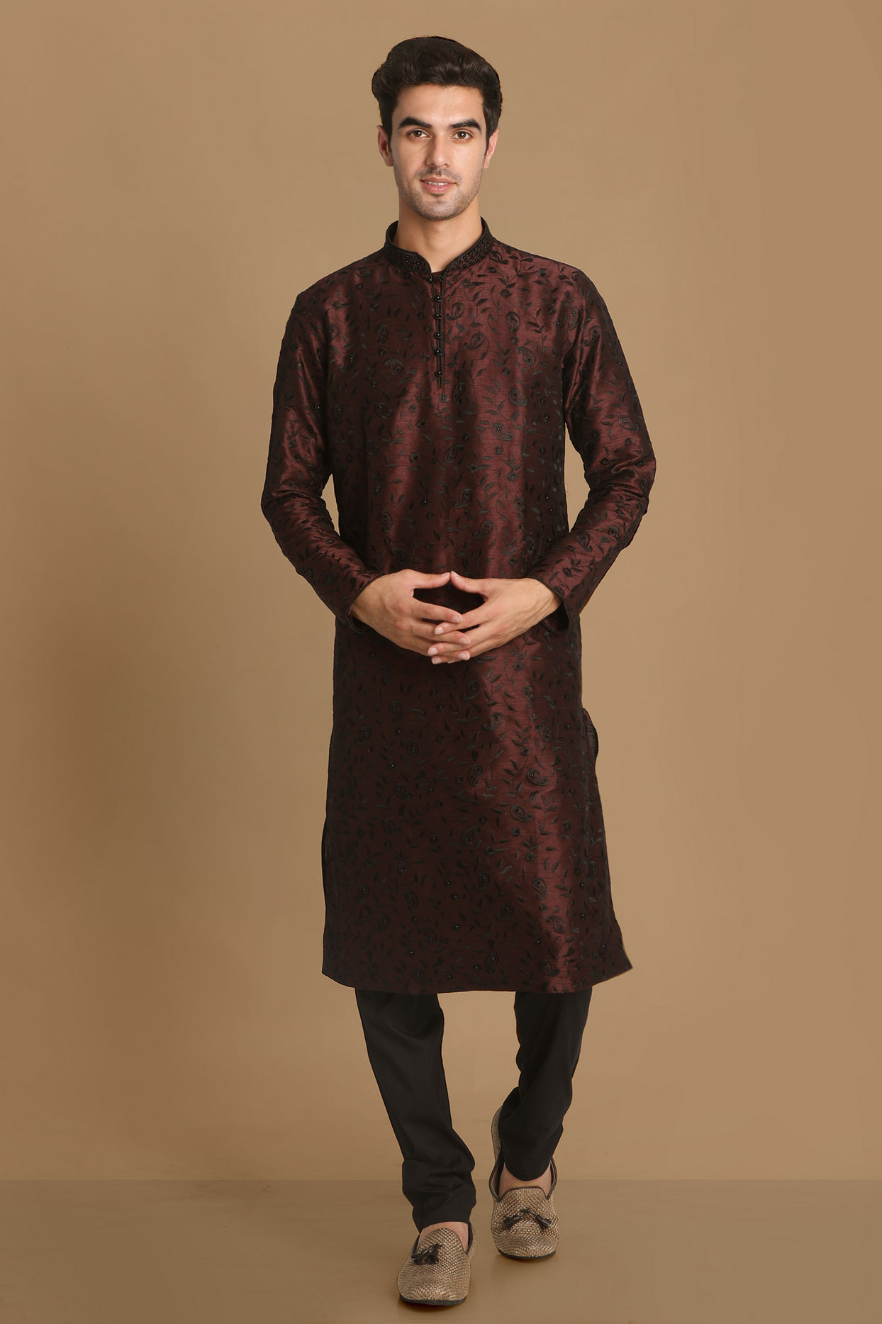 alt message - Manyavar Men Wine Self Floral Motif Kurta Set image number 1