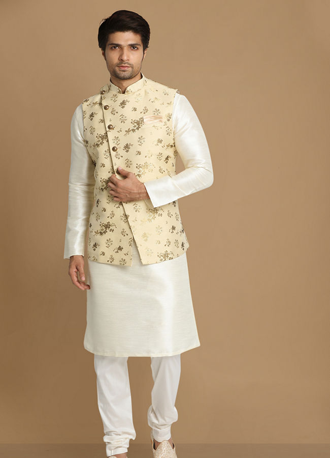 alt message - Manyavar Men Biege Floral Print Kurta Jacket Set image number 1