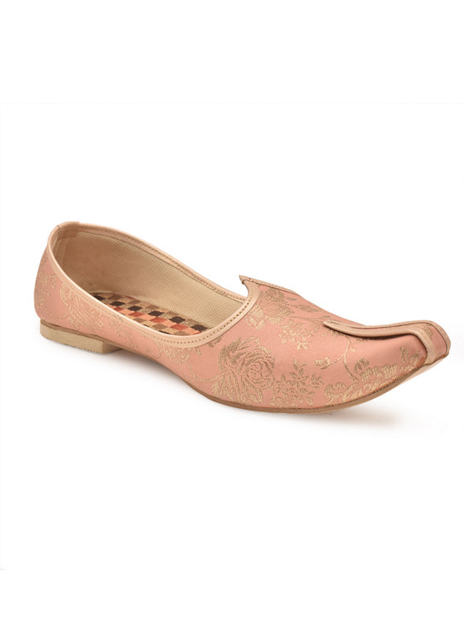 Buy Attractive Gajaree Juti Online in India @Manyavar - Footwear for Men