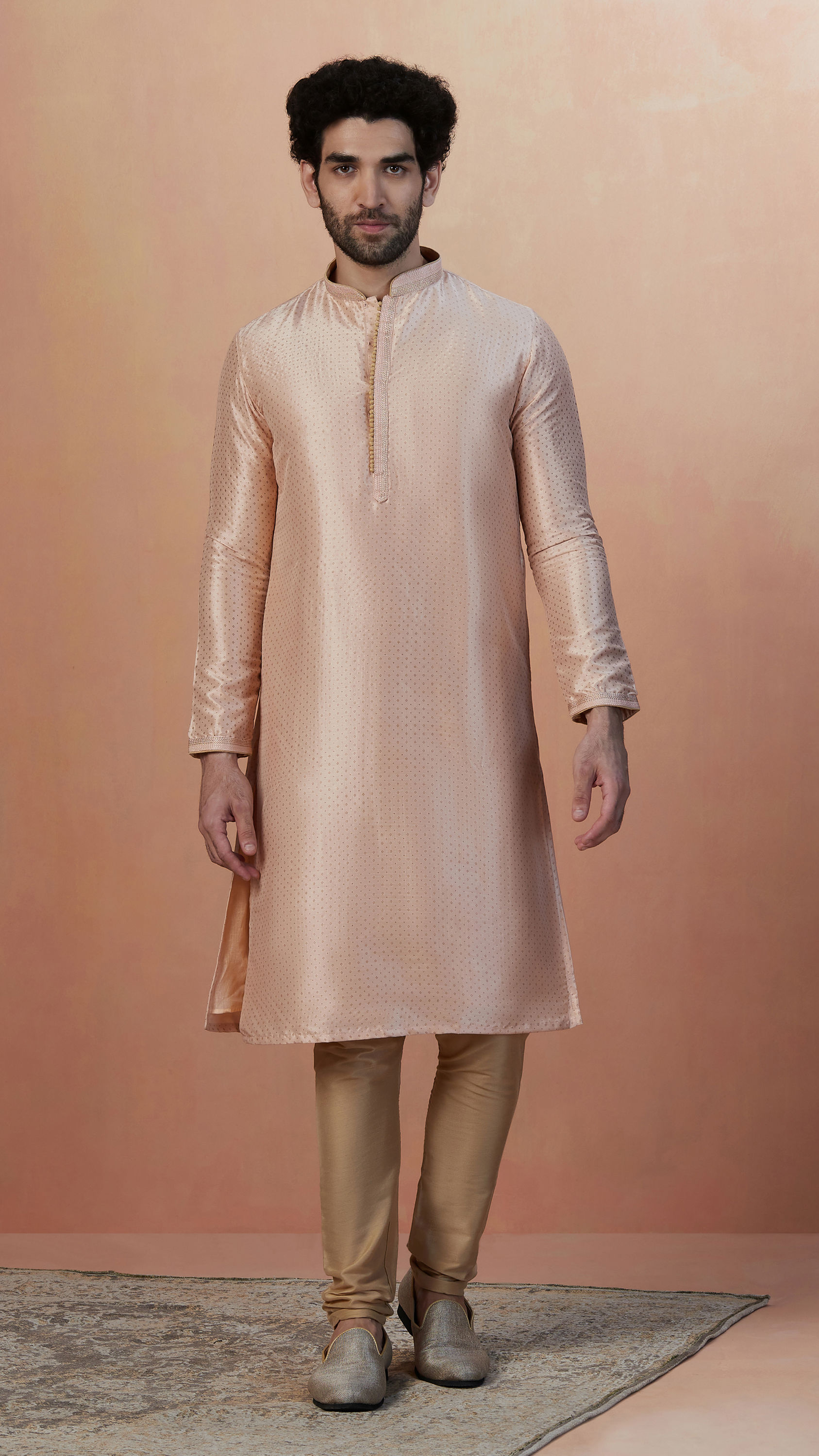 Manyavar Men Light Pink Booti Print Kurta Pajama