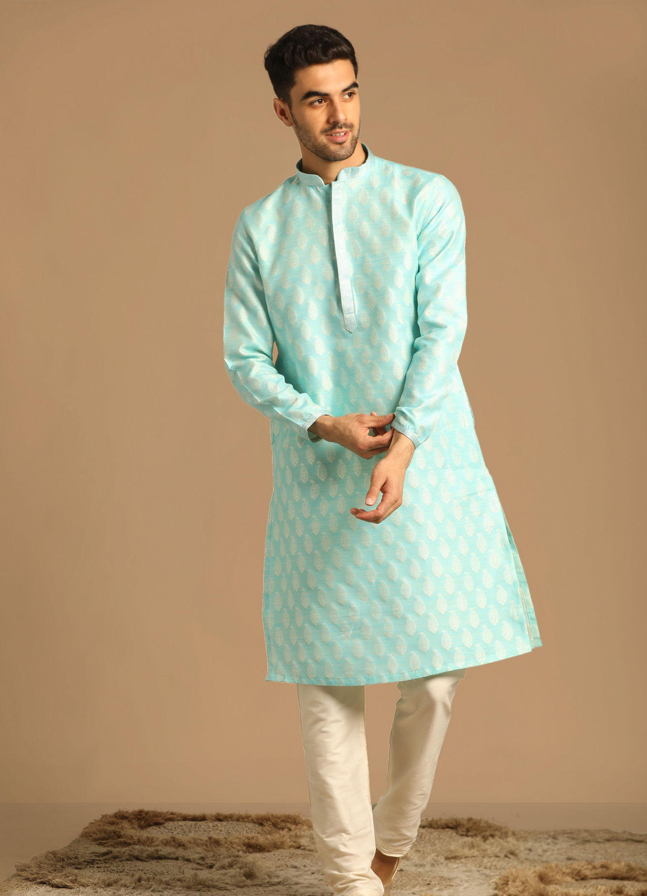 Manyavar Men Peppy Blue Kurta Set