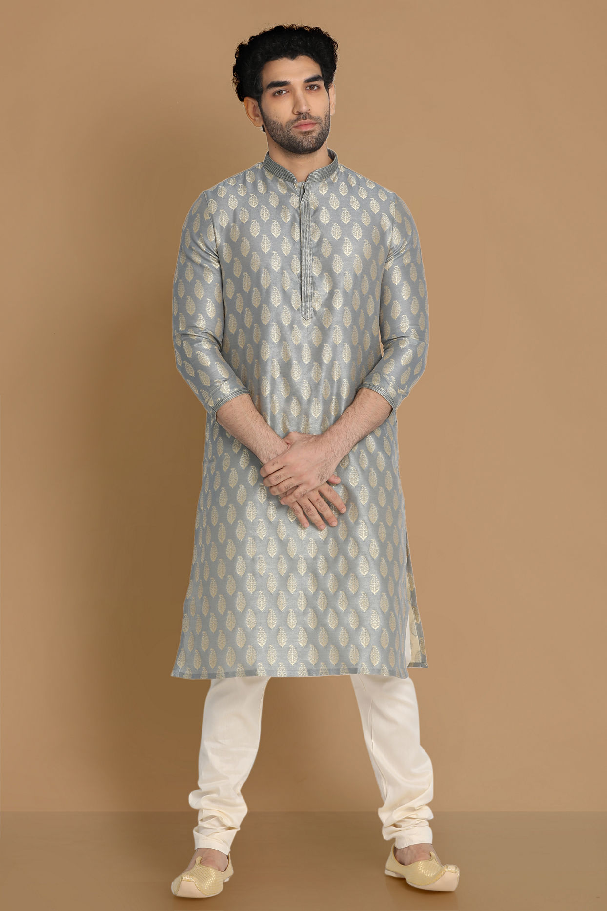 Manyavar Men Shale Grey Jacquard Kurta Set image number 1