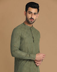 Manyavar Men Textured Green Kurta