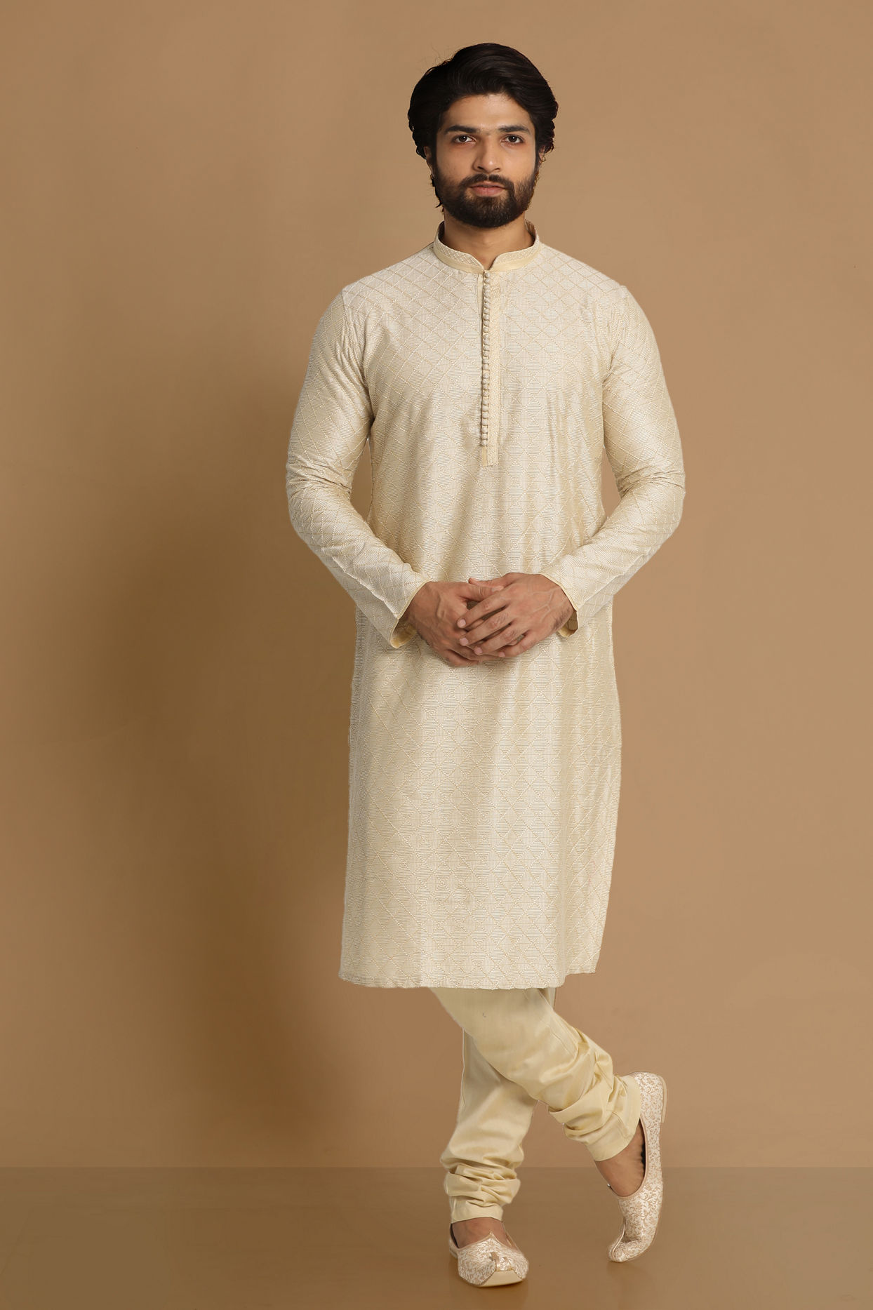 Manyavar Men Ivory Thread Embroidered Kurta Pajama