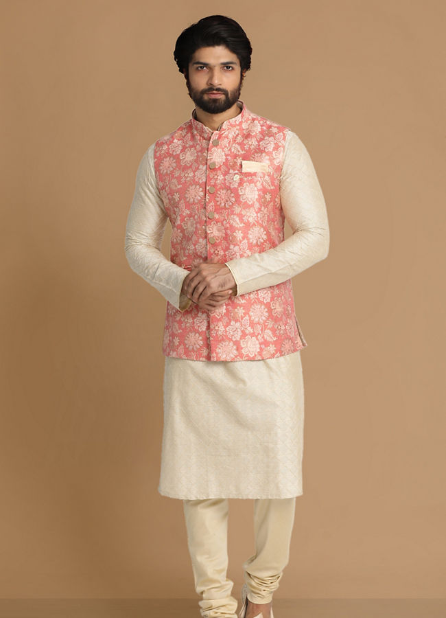 alt message - Manyavar Men Elegant Gajaree Jacket image number 1