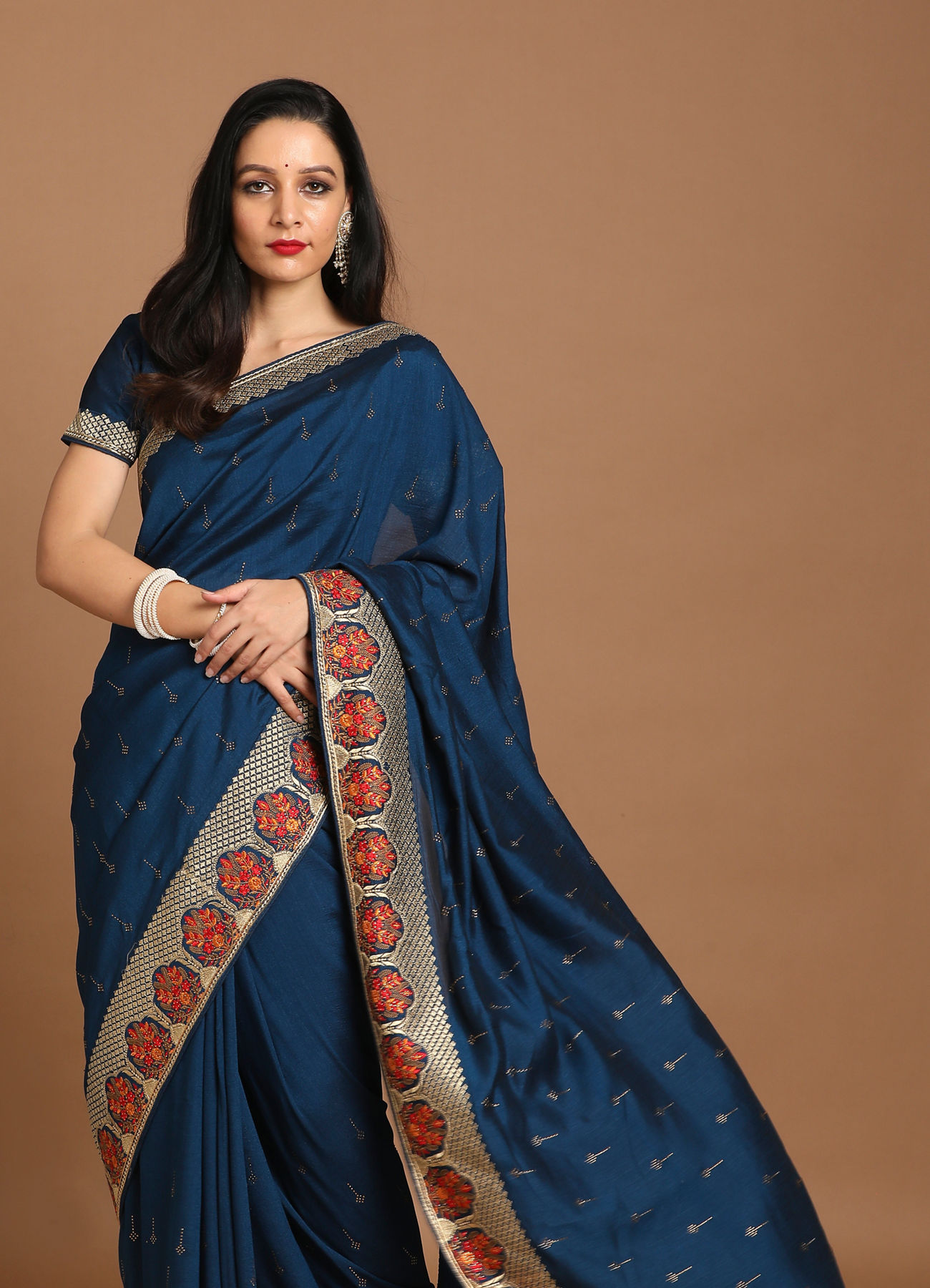 Mohey Women Georgeous Blus Saree