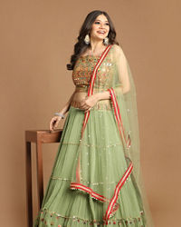 Mohey Women Attractive Pista Stitched Suit
