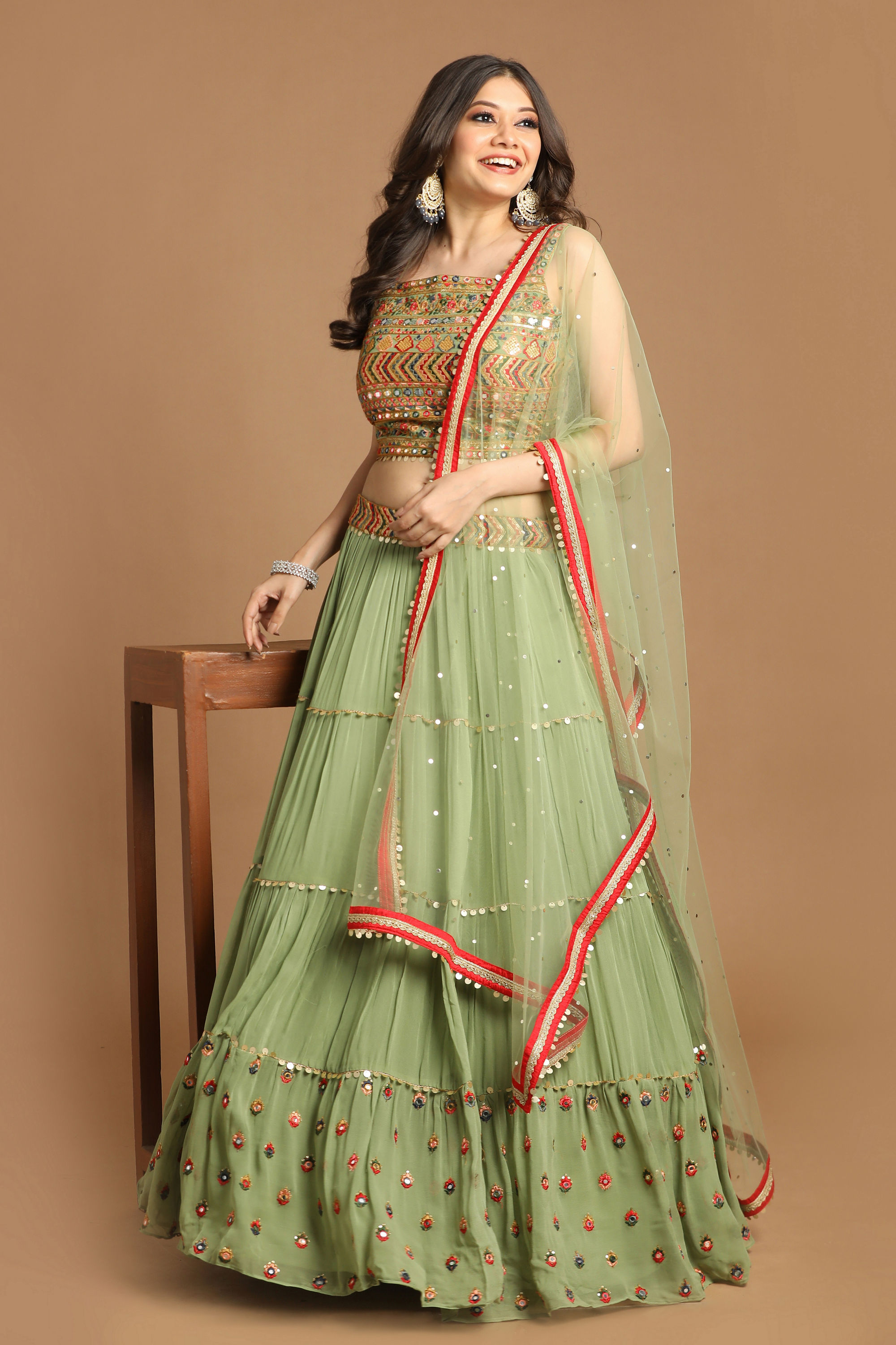 Mohey Women Attractive Pista Stitched Suit