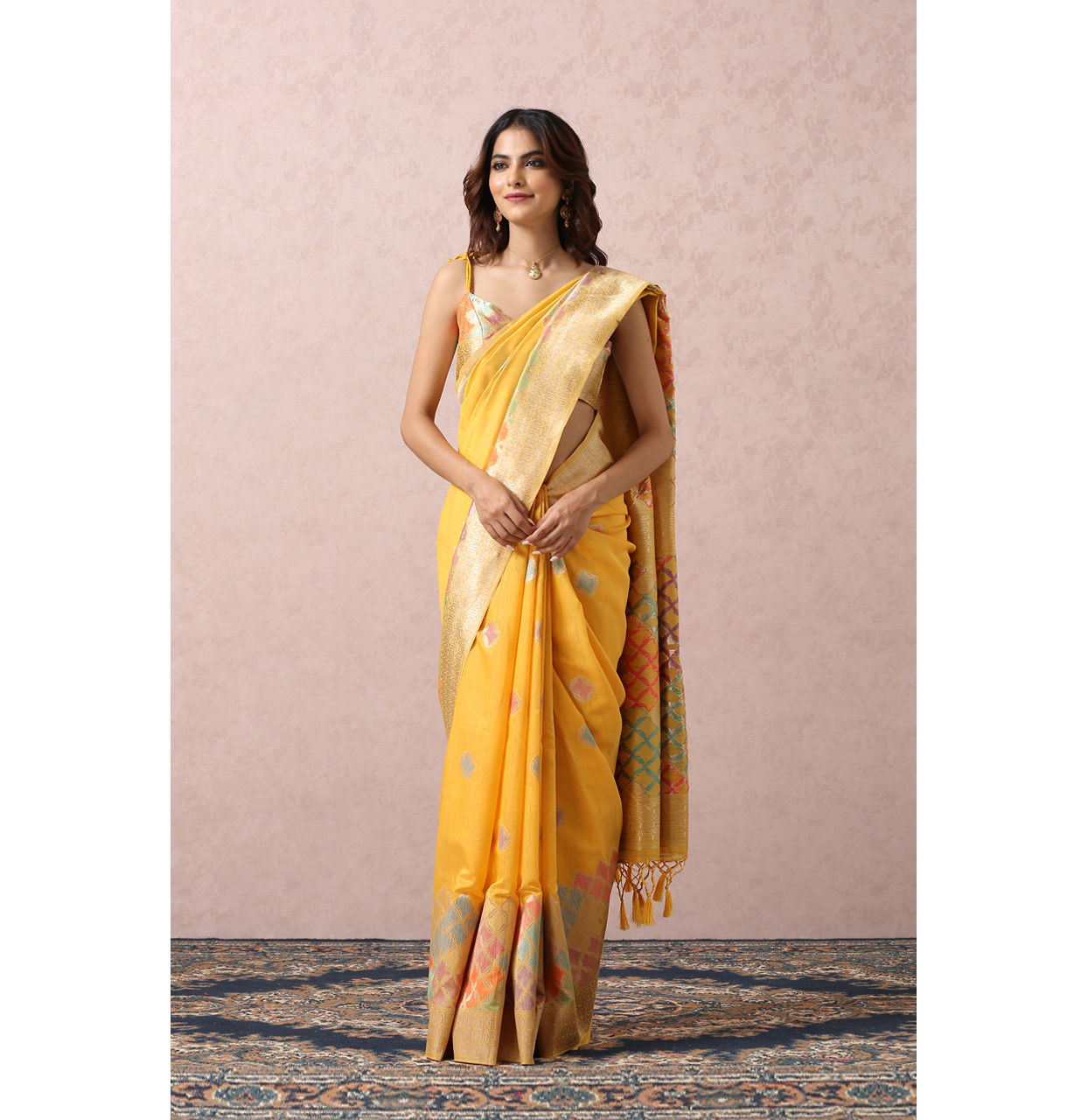 alt message - Mohey Women Yellow Art Silk Saree With Multicoloured Self-Design image number 0