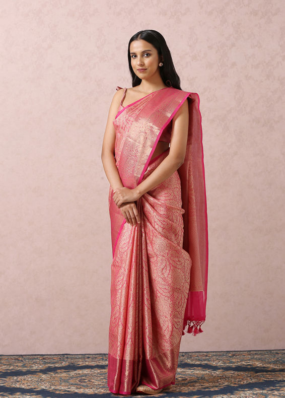 Mohey Women Pink Zari Weaved Saree