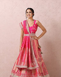 Mohey Women Stone Embellished Pink Benarasi Lehenga