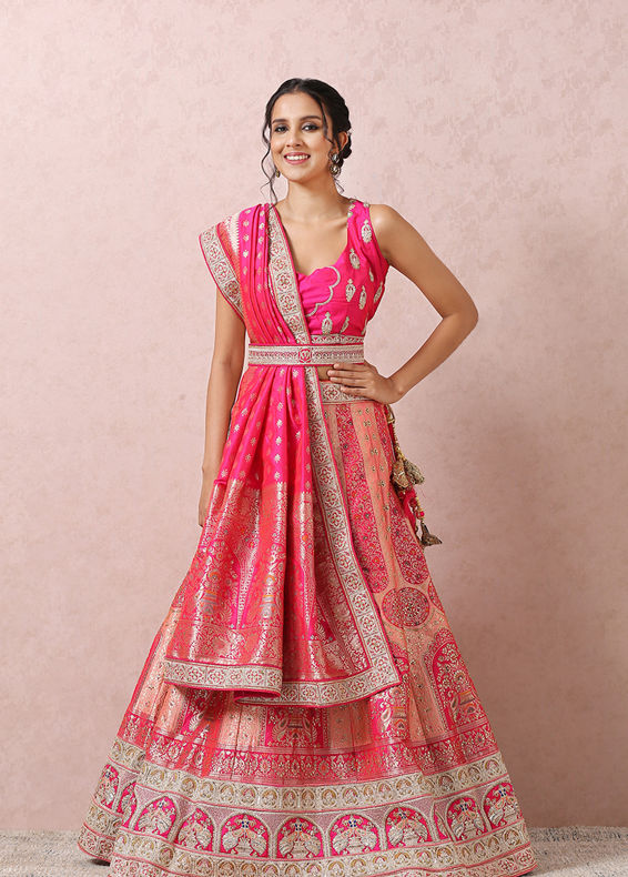 Mohey Women Stone Embellished Pink Benarasi Lehenga
