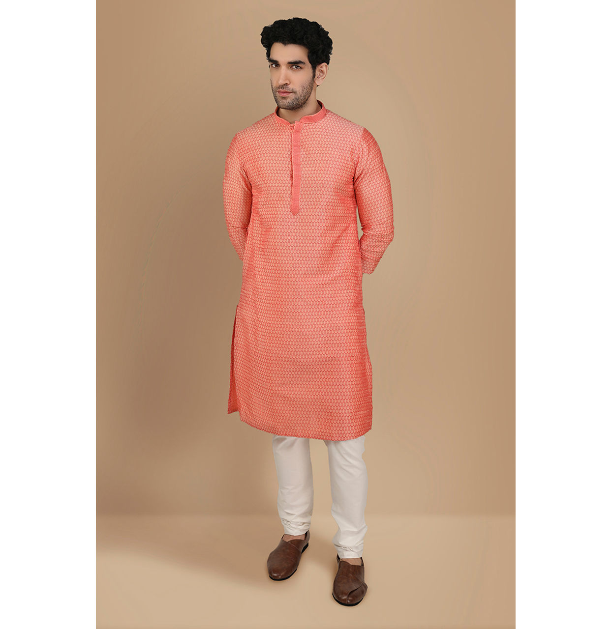 alt message - Manyavar Men Rust Pink Self Design Kurta Set image number 1