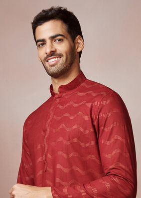 Maroon Wave Patterned Printed Kurta image number 0