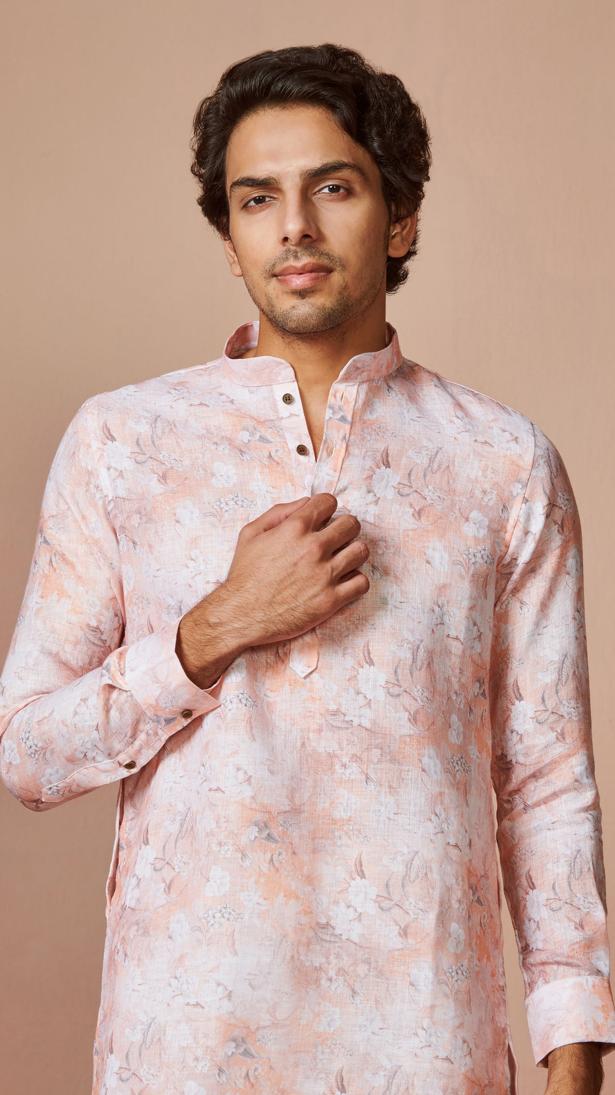 Manyavar Men Light Pink Floral Kurta