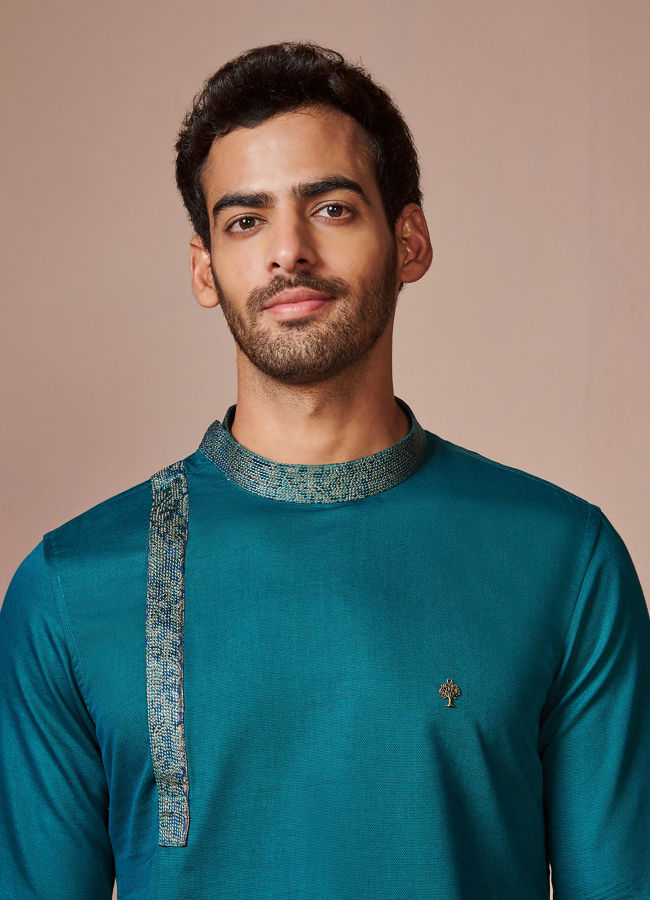 alt message - Manyavar Men Dark Green Side Open Kurta image number 0