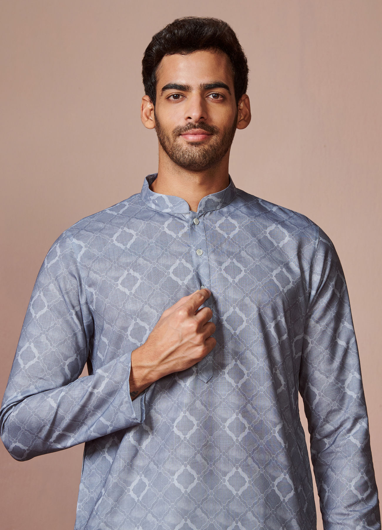 Manyavar Men Grey Bandhani Print Kurta