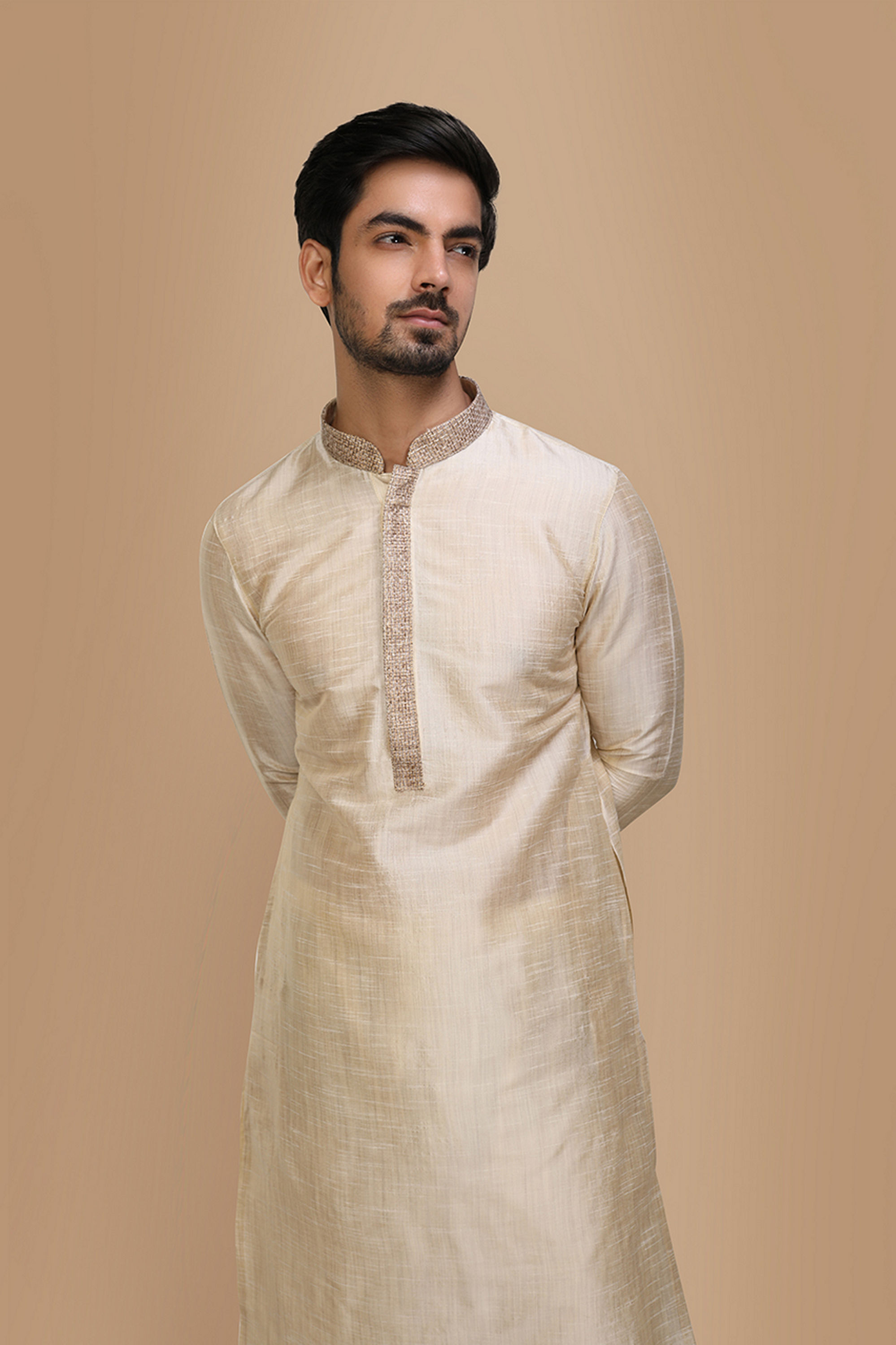 Manyavar Men Pista Plain Kurta Set With Contrast Collar And Placket