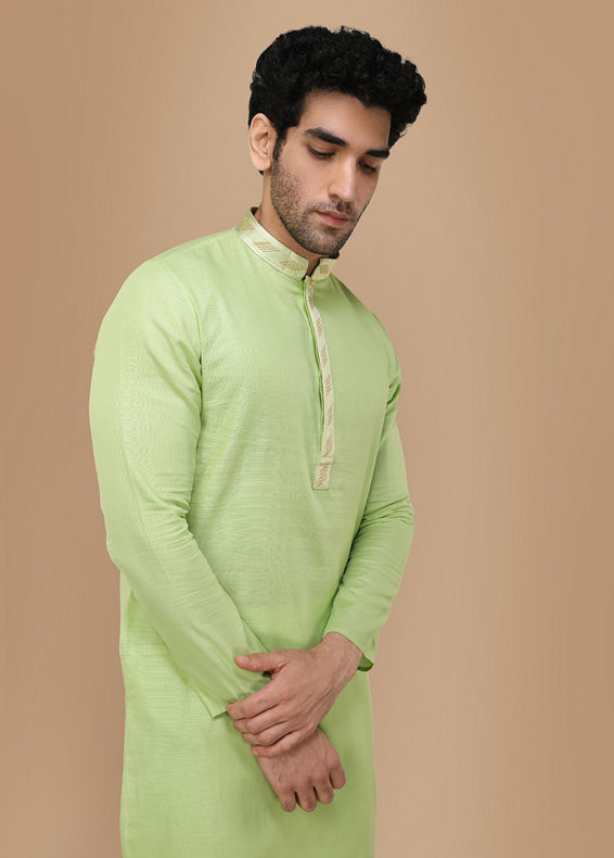 Manyavar Men Light Green Solid Kurta Set