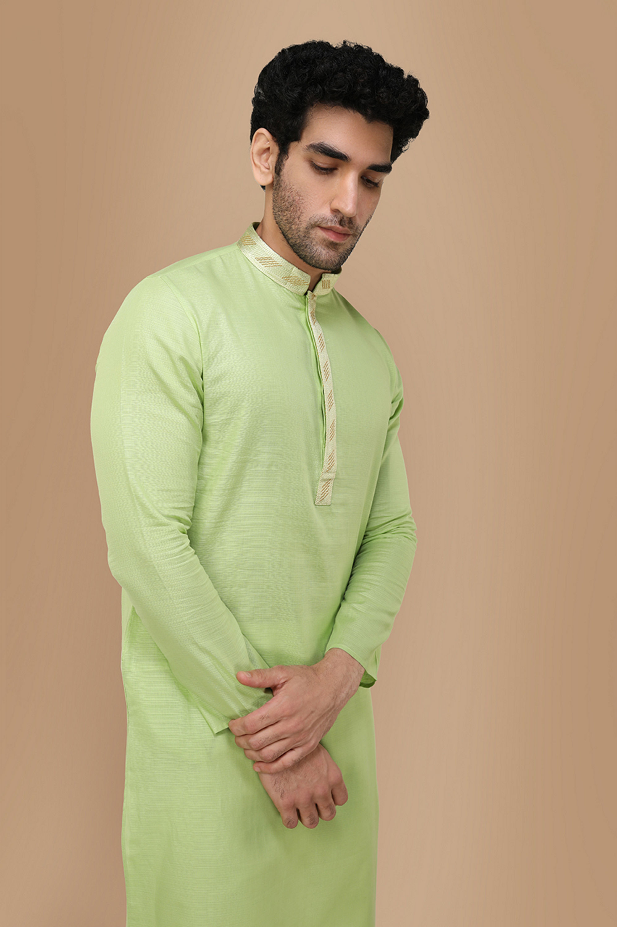 Manyavar Men Light Green Solid Kurta Set