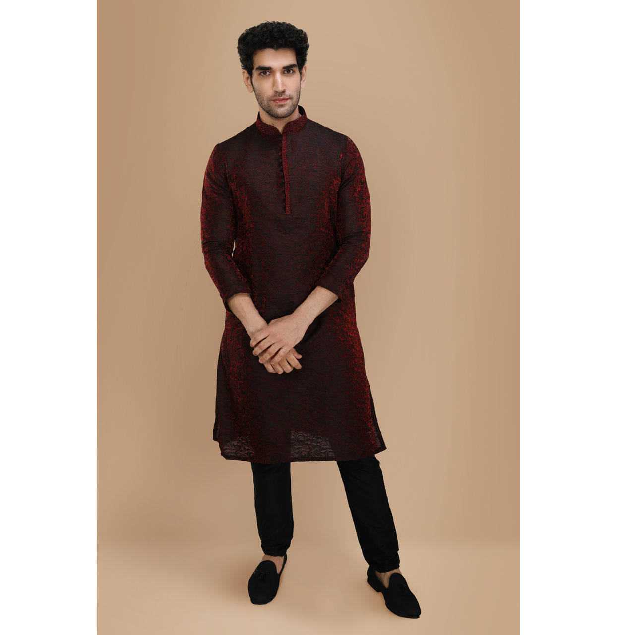 alt message - Manyavar Men Merlot Red Jacquard Kurta Set image number 1