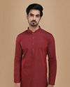 alt message - Manyavar Men Maroon Printed Kurta image number 0