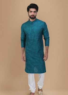 alt message - Manyavar Men Jade Green Self Design Kurta image number 1