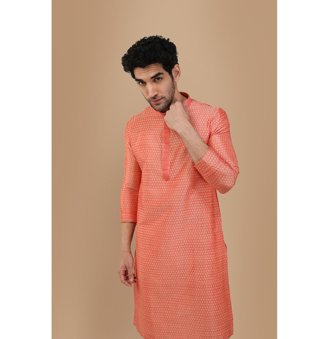 alt message - Manyavar Men Rust Pink Self Design Kurta Set image number 0