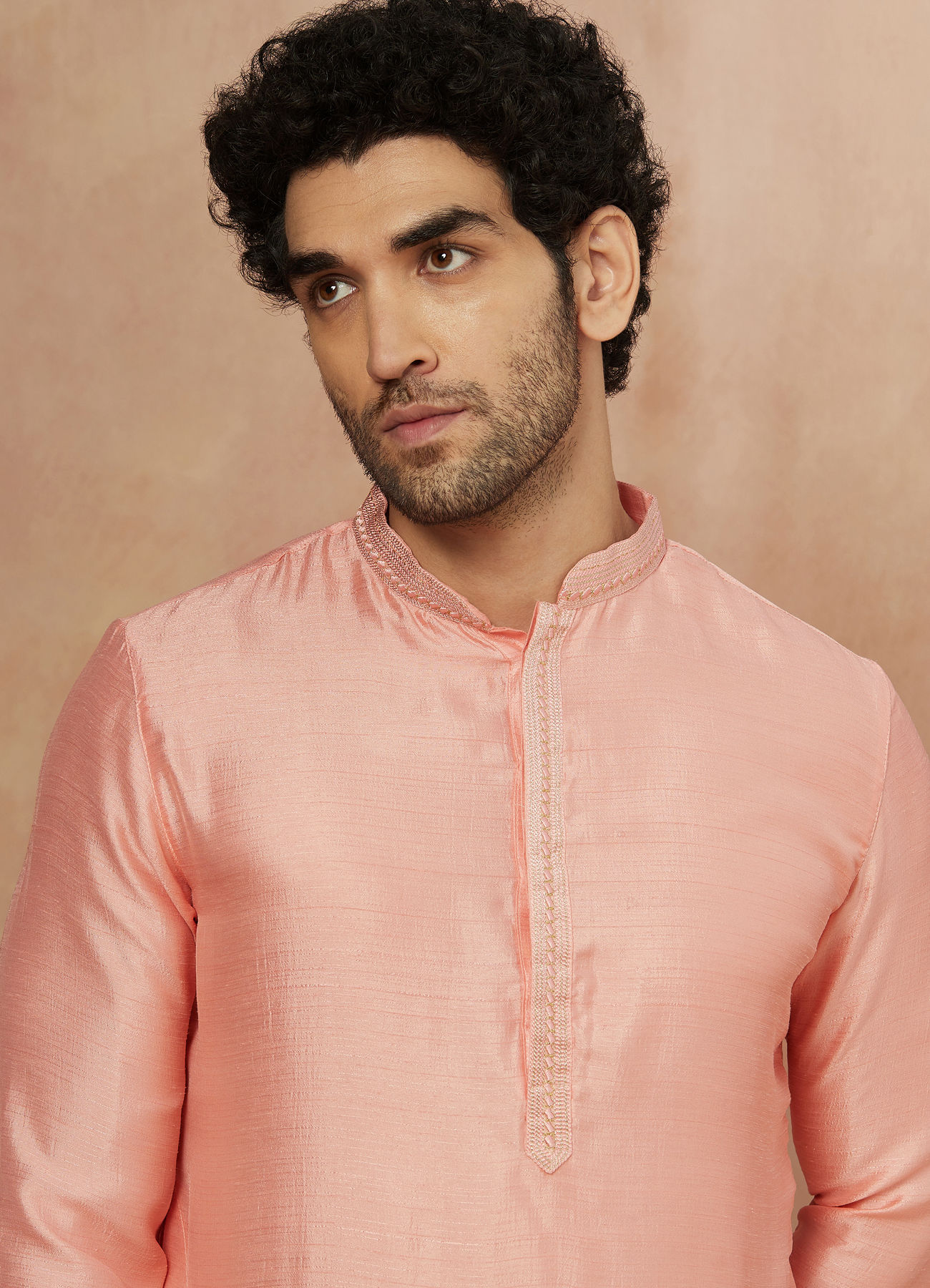 Manyavar Men Faded Pink Solid Kurta Pajama