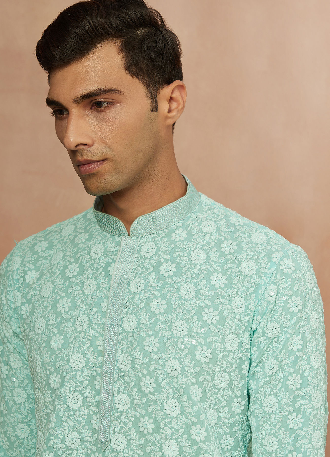 alt message - Manyavar Men Seafoam Green Chikankari Kurta Pajama image number 0