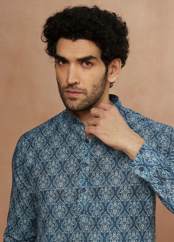 Manyavar Men Sapphire Blue Printed Kurta