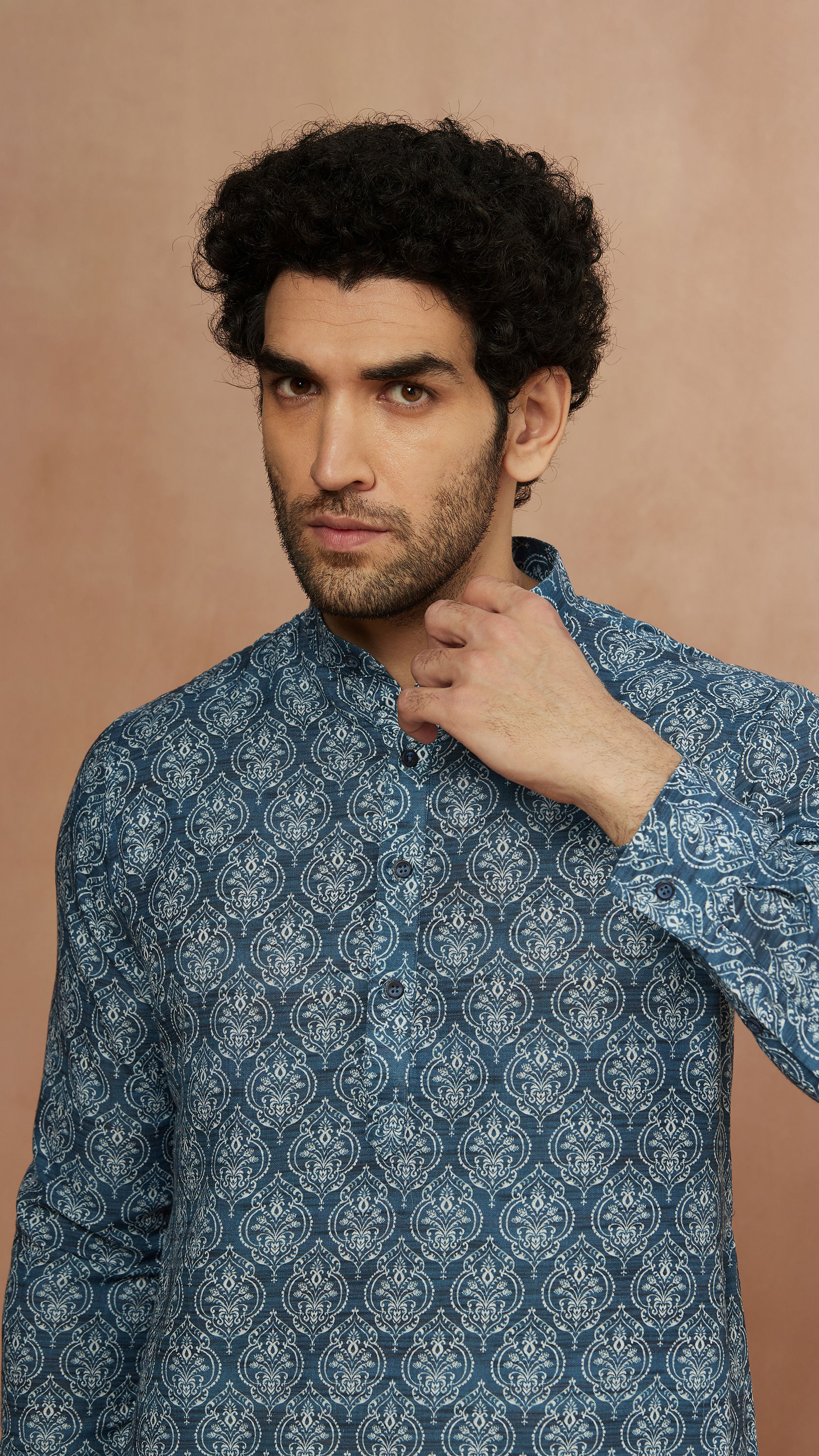 Manyavar Men Sapphire Blue Printed Kurta