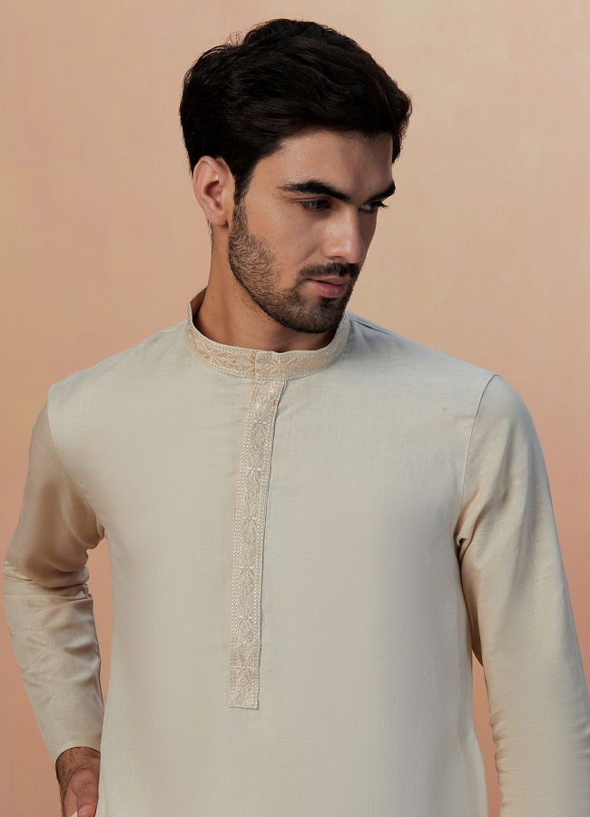 Manyavar Men Off White Solid Kurta Pajama