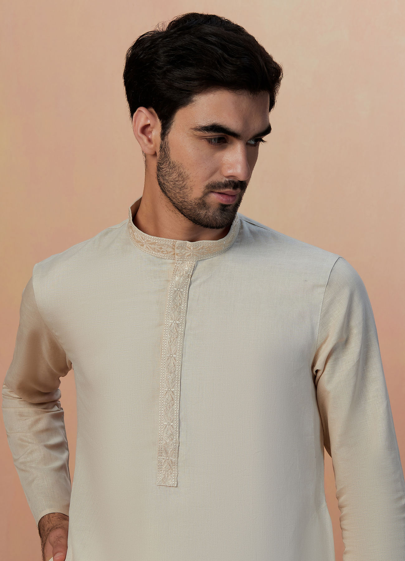 Manyavar Men Off White Solid Kurta Pajama