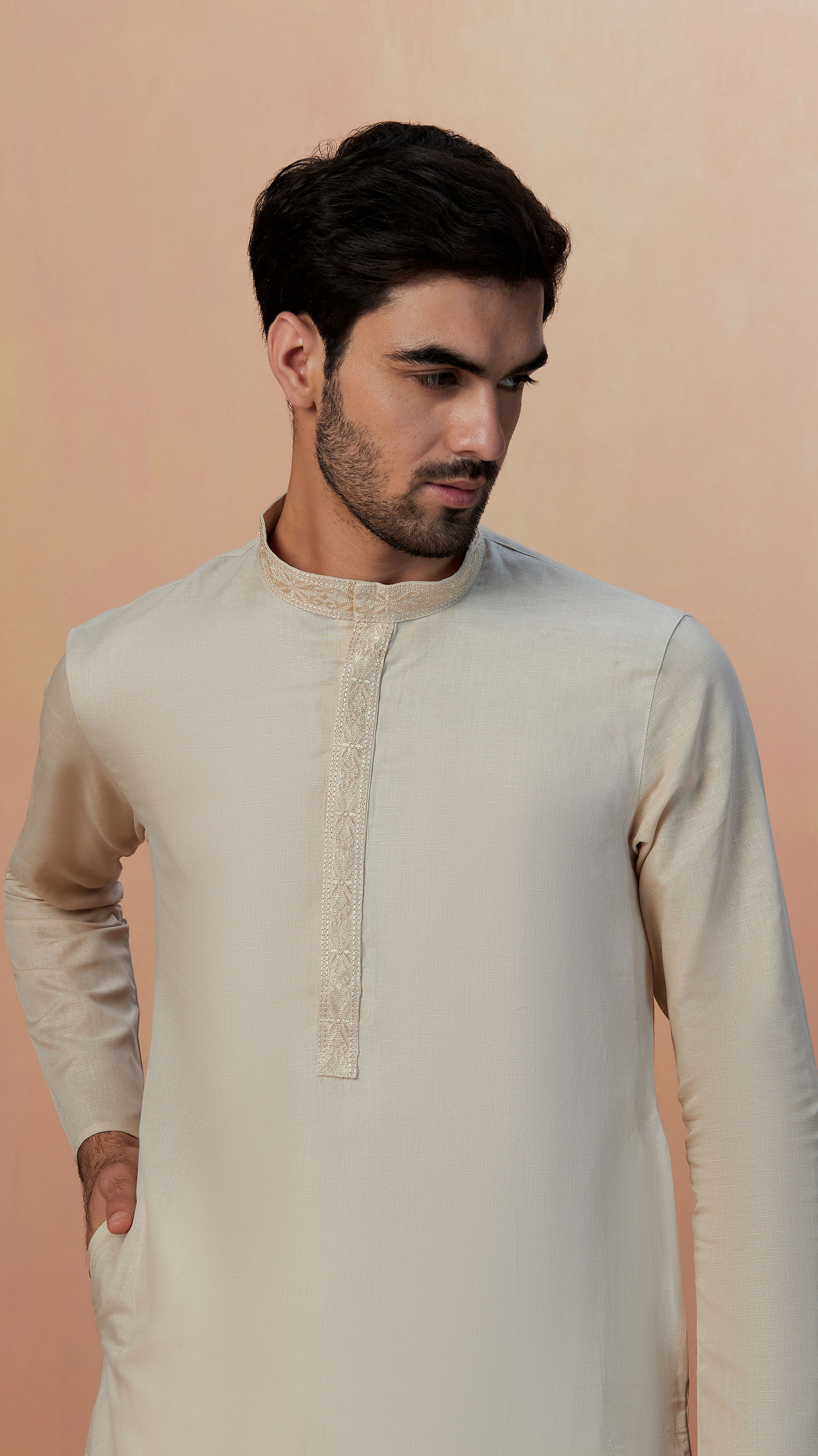 Manyavar Men Off White Solid Kurta Pajama