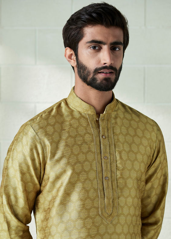 Twamev Men Amber Gold Honeycomb Print Kurta Set