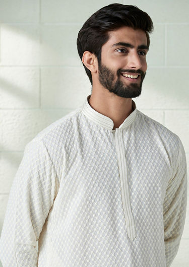 alt message - Twamev Men Ivory White Chikankari Embroidered Kurta Set image number 0