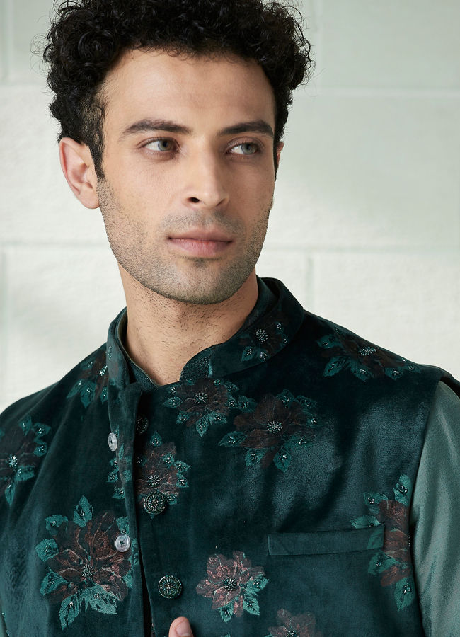 alt message - Manyavar Men Moss Green Printed Kurta Jacket Set image number 1