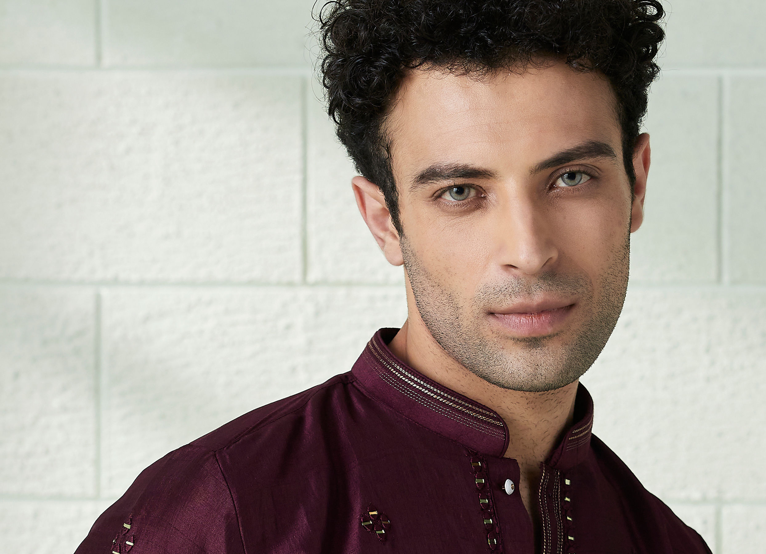 Twamev Men Wine Red Mirror Work Kurta Set