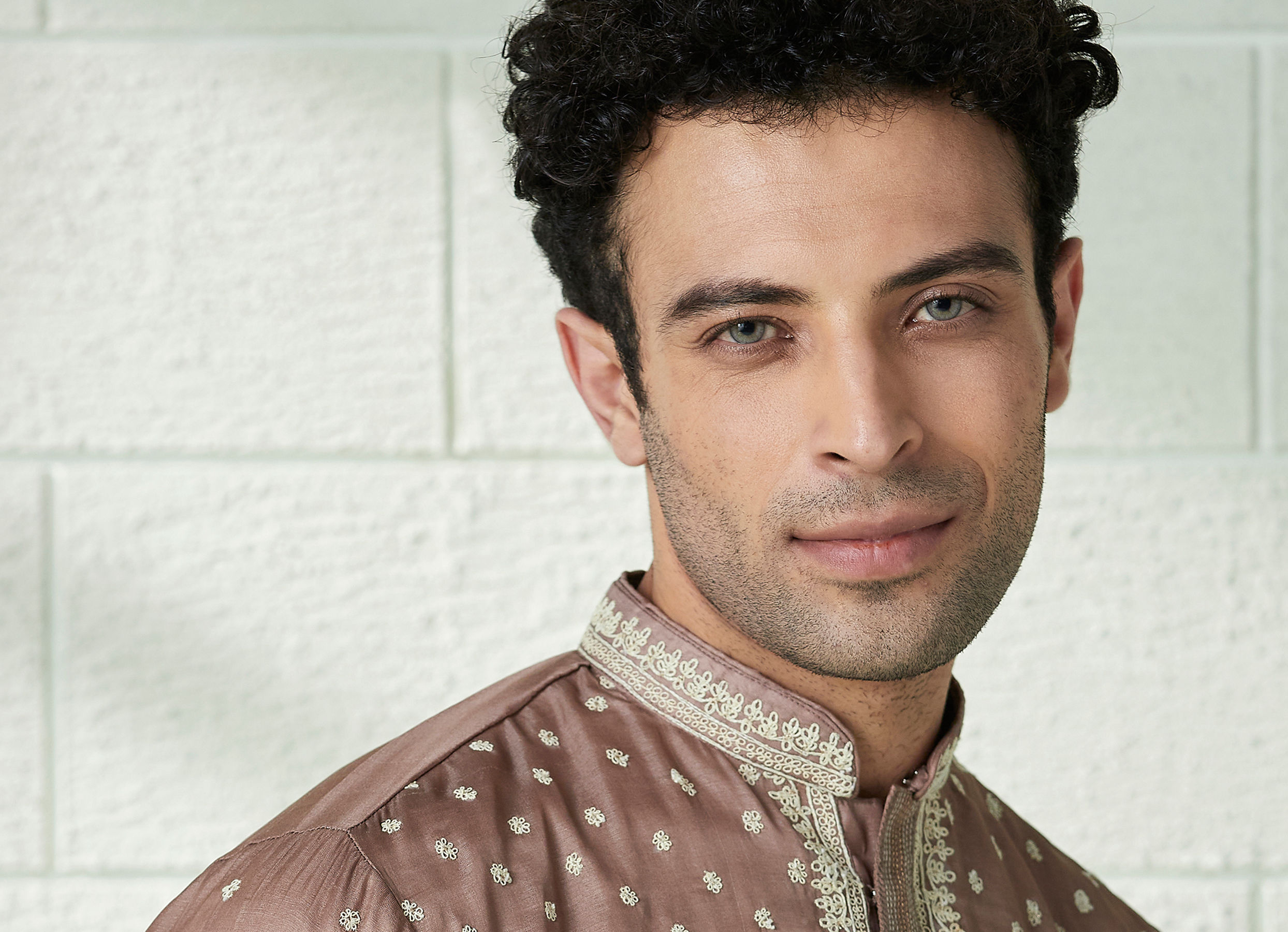 Twamev Men Mocha Brown Speckle Motif Kurta Set