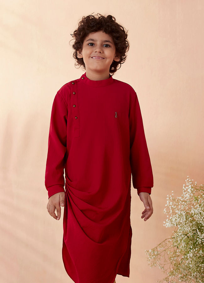 Boys Red And Blue Draped Kurta Jacket Set image number 2