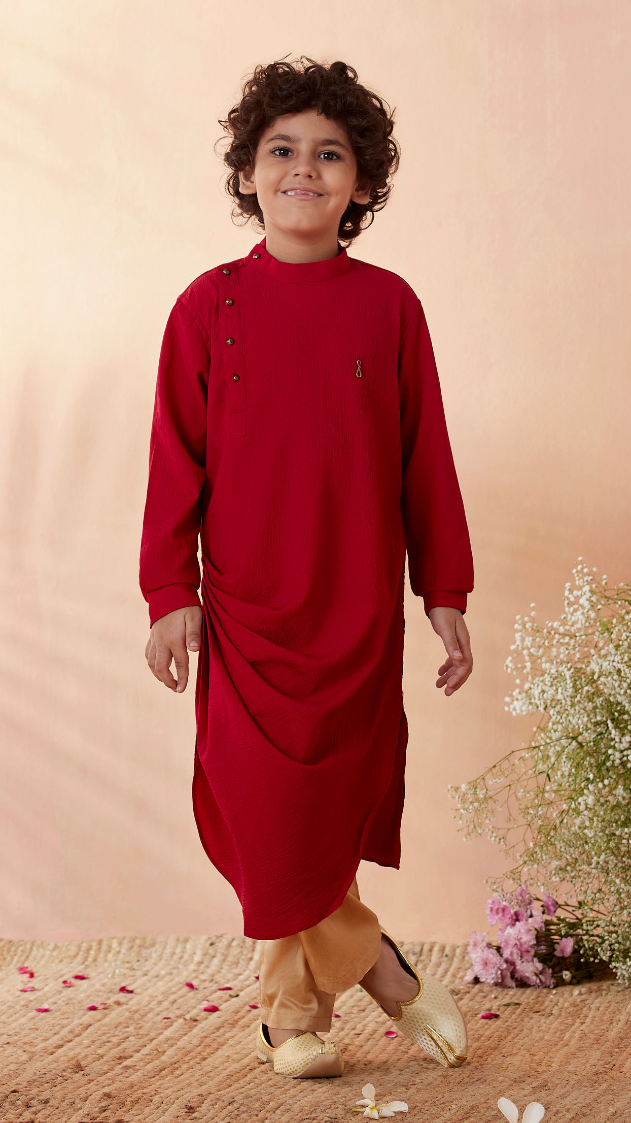 Boys Red And Blue Draped Kurta Jacket Set image number 2