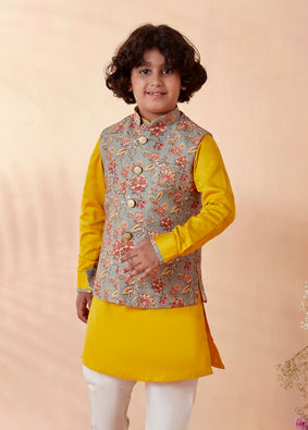 Boys Grey And Yellow Kurta Jacket Set image number 1